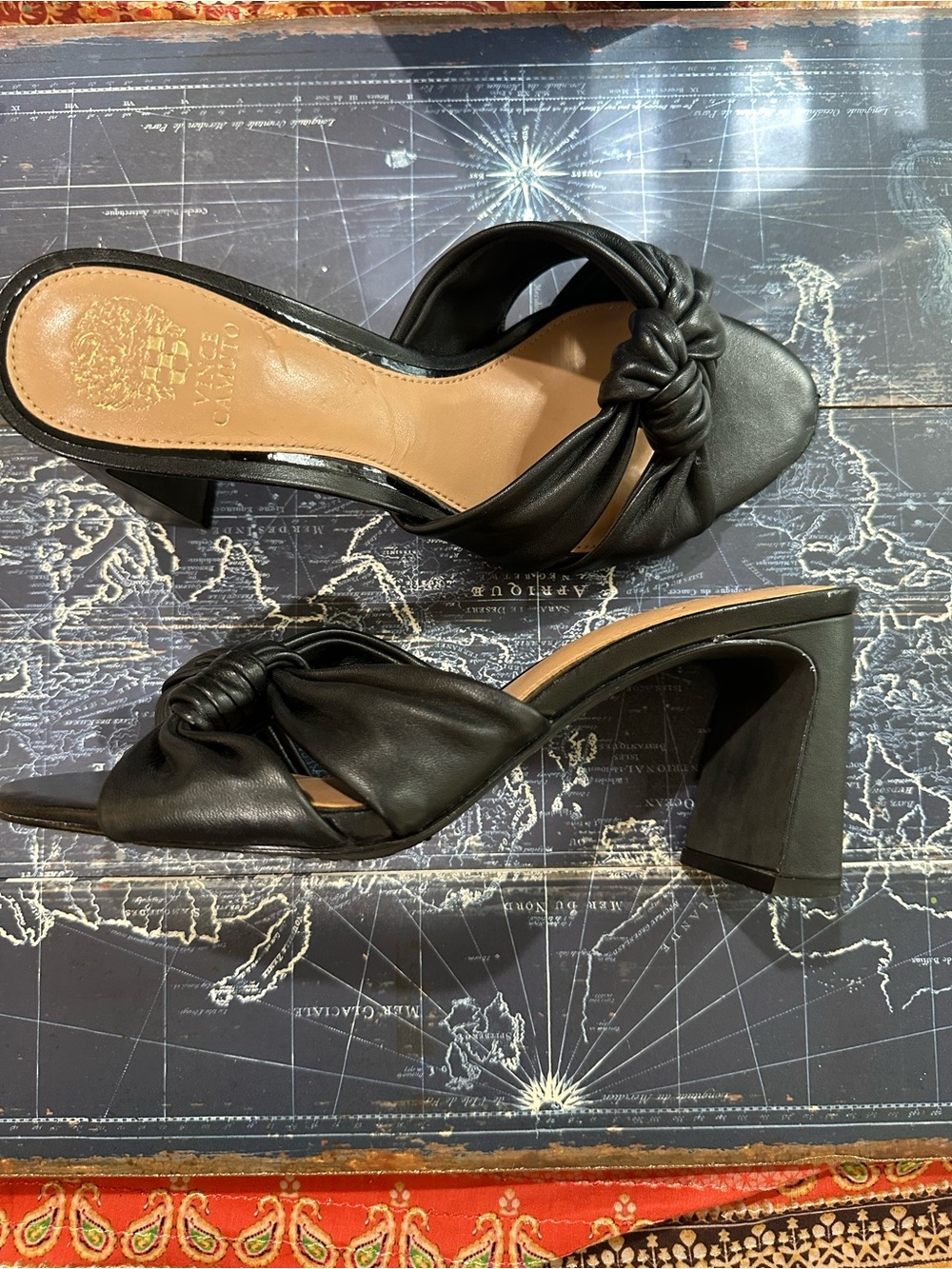 Vince Camuto Selaries Black Leather Knotted Mule Sandals Size 8